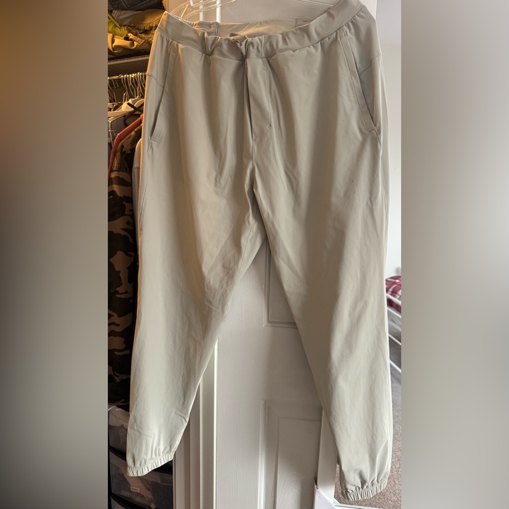 LULULEMON Men Pants light begie